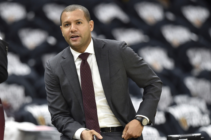 开云体验-骑士老鹰爵士三方交易，谁是赢家，谁是输家？|选秀权|鲍尔|投篮|克利夫兰骑士队|亚特兰大老鹰队_新浪体育_新浪新闻