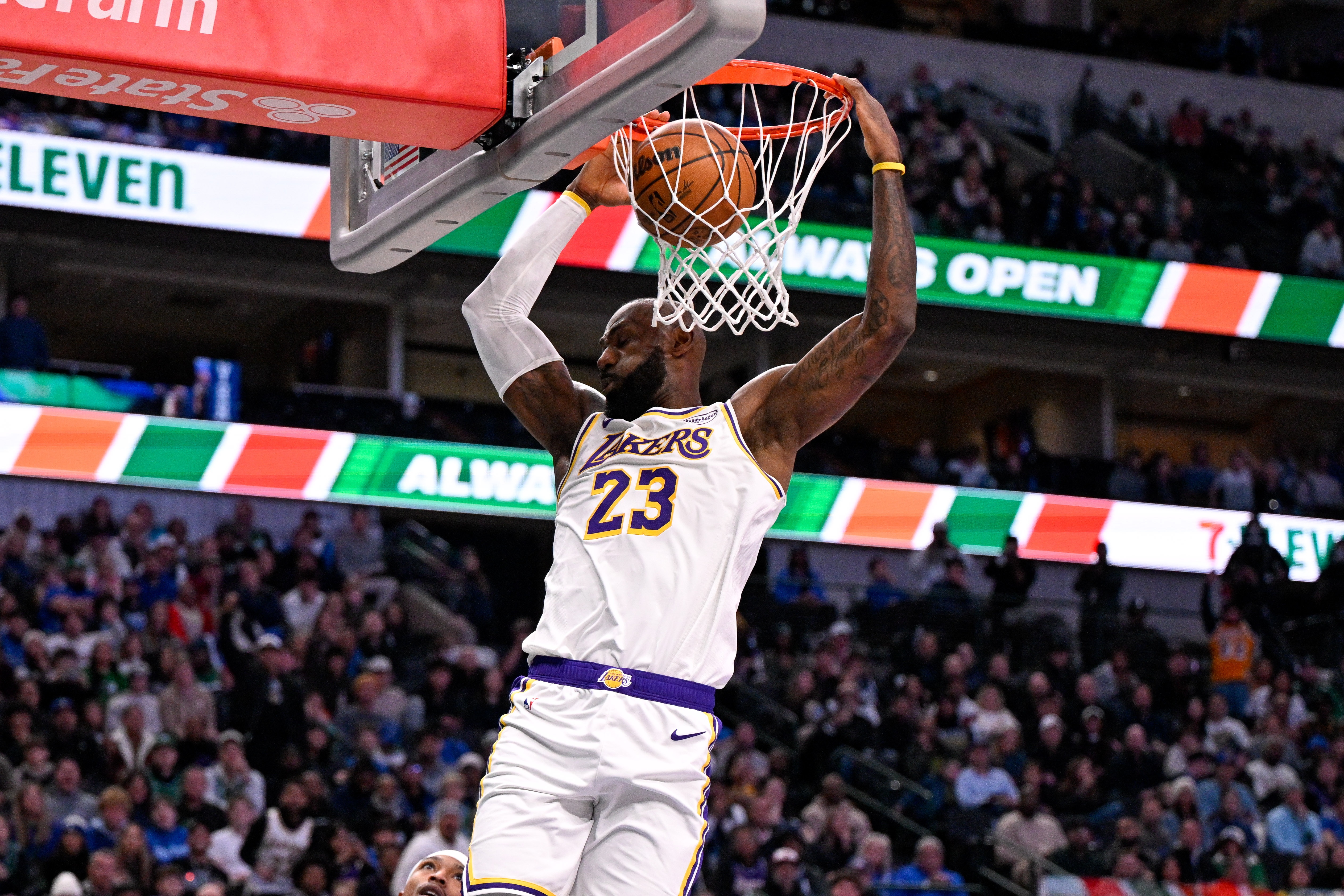 开云移动-东契奇20场45+已跻身历史前15 哈登现役第一 MJ第2&amp;落后榜首100场