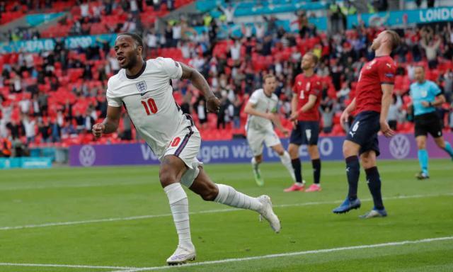 开云应用-林良锋：斯特林好心干坏事 英格兰偏向虎山行